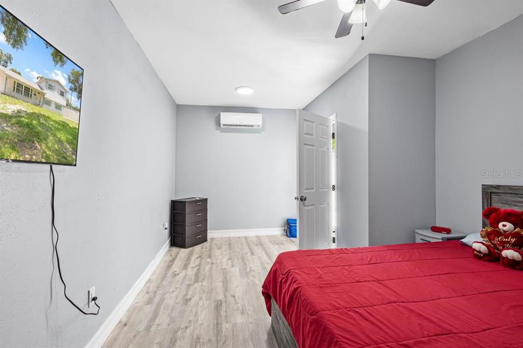 7613 Jackson Springs Road Tampa, FL 33615 - Photo 21 of 25 Gallery Image 21