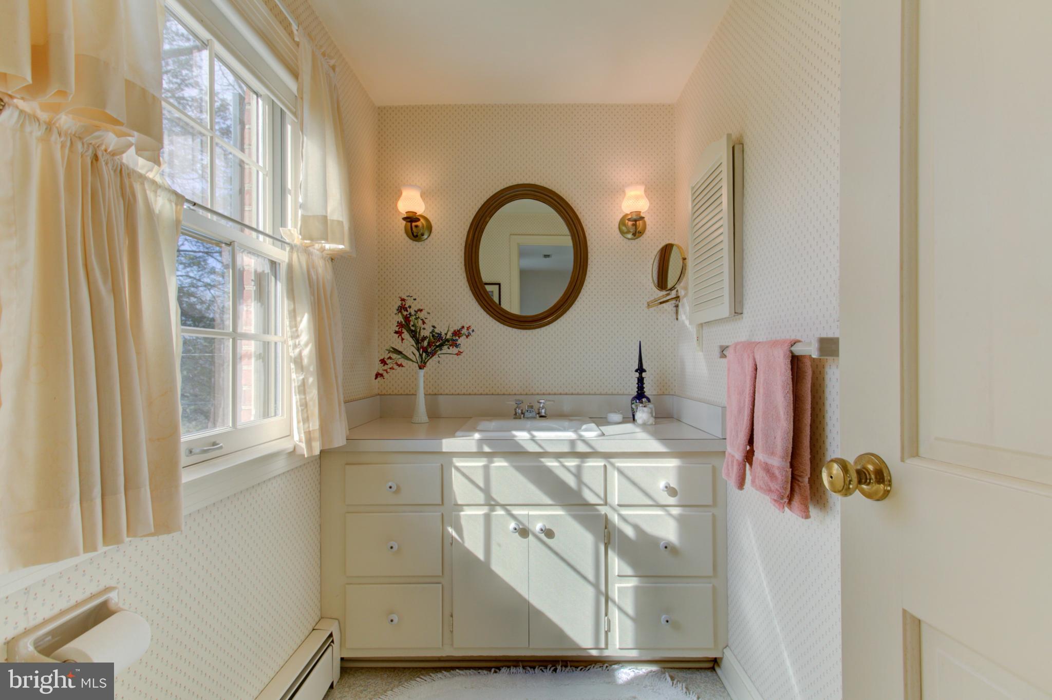11 Spring Dell Road Lancaster, PA 17601 - Photo 50 of 58 private bath with shower