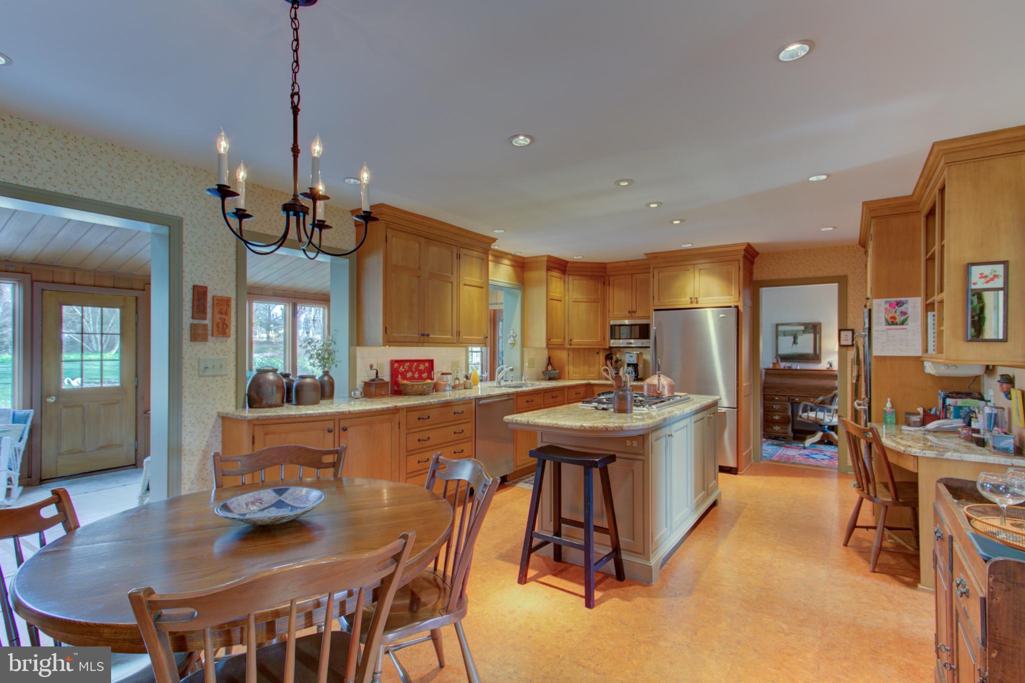11 Spring Dell Road Lancaster, PA 17601 - Photo 9 of 58 Perfect for entertaining