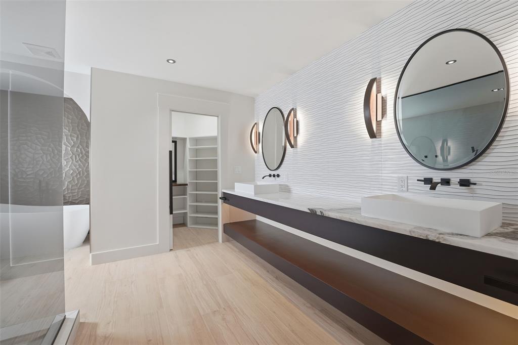 2795 North Beach Road, Unit B Englewood, FL 34223 - Photo 31 of 94