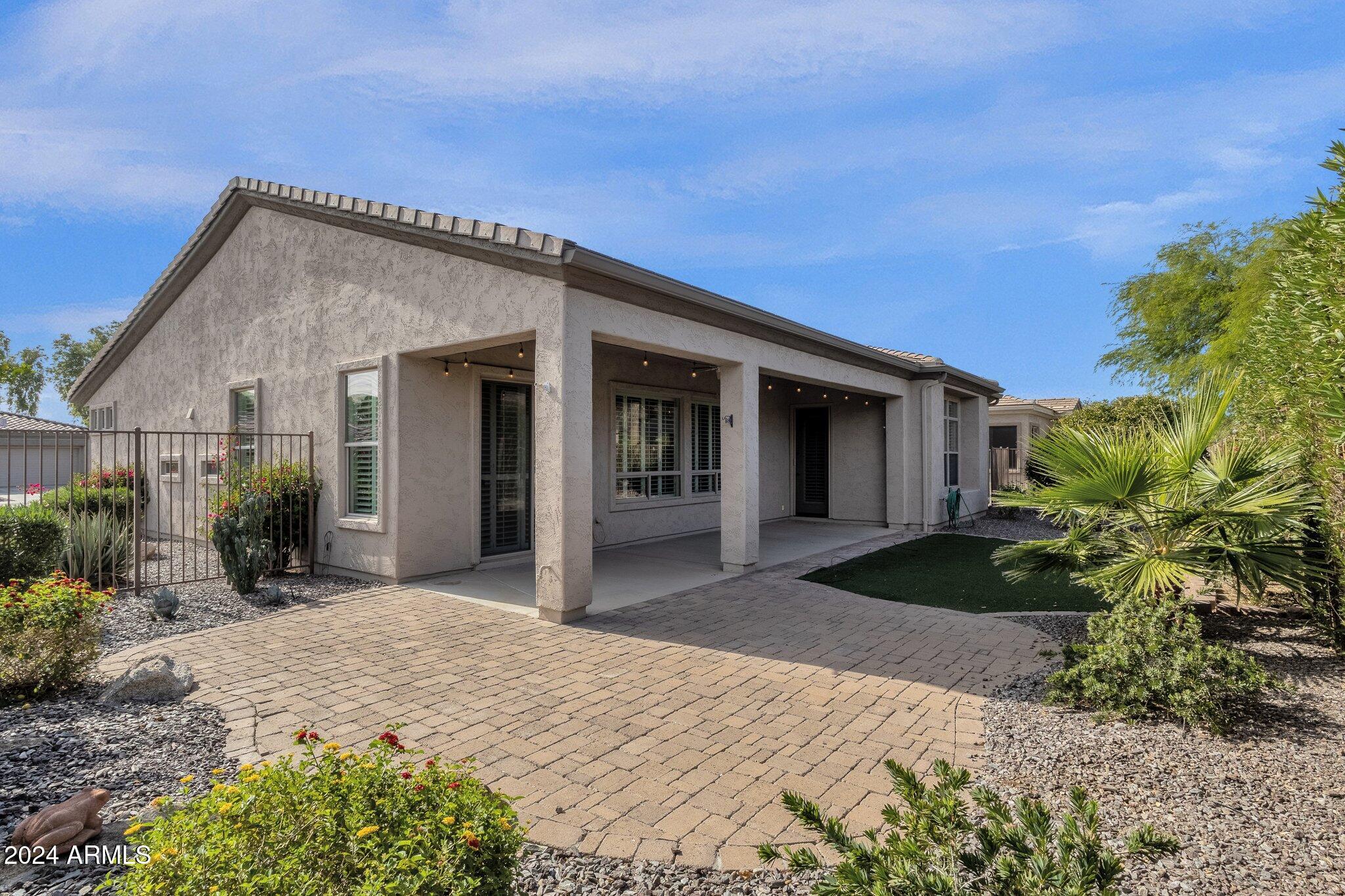 4098 East Rakestraw Lane Gilbert, AZ 85298 - Photo 29 of 31 38-web-or-mls-4098-e-rakestraw-ln