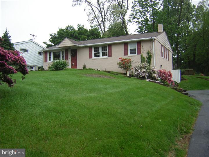 912 South Chester Road West Chester, PA 19382 - Photo 2 of 22 Exterior Front