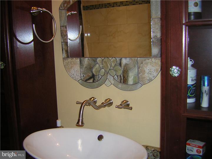 912 South Chester Road West Chester, PA 19382 - Photo 15 of 22 Bathroom