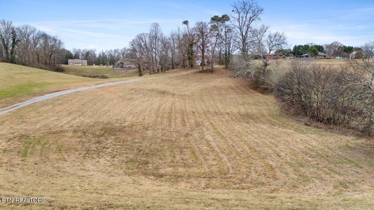 1231 Walker Road Maryville, TN 37801 - Photo 3 of 18 Gallery Image 3