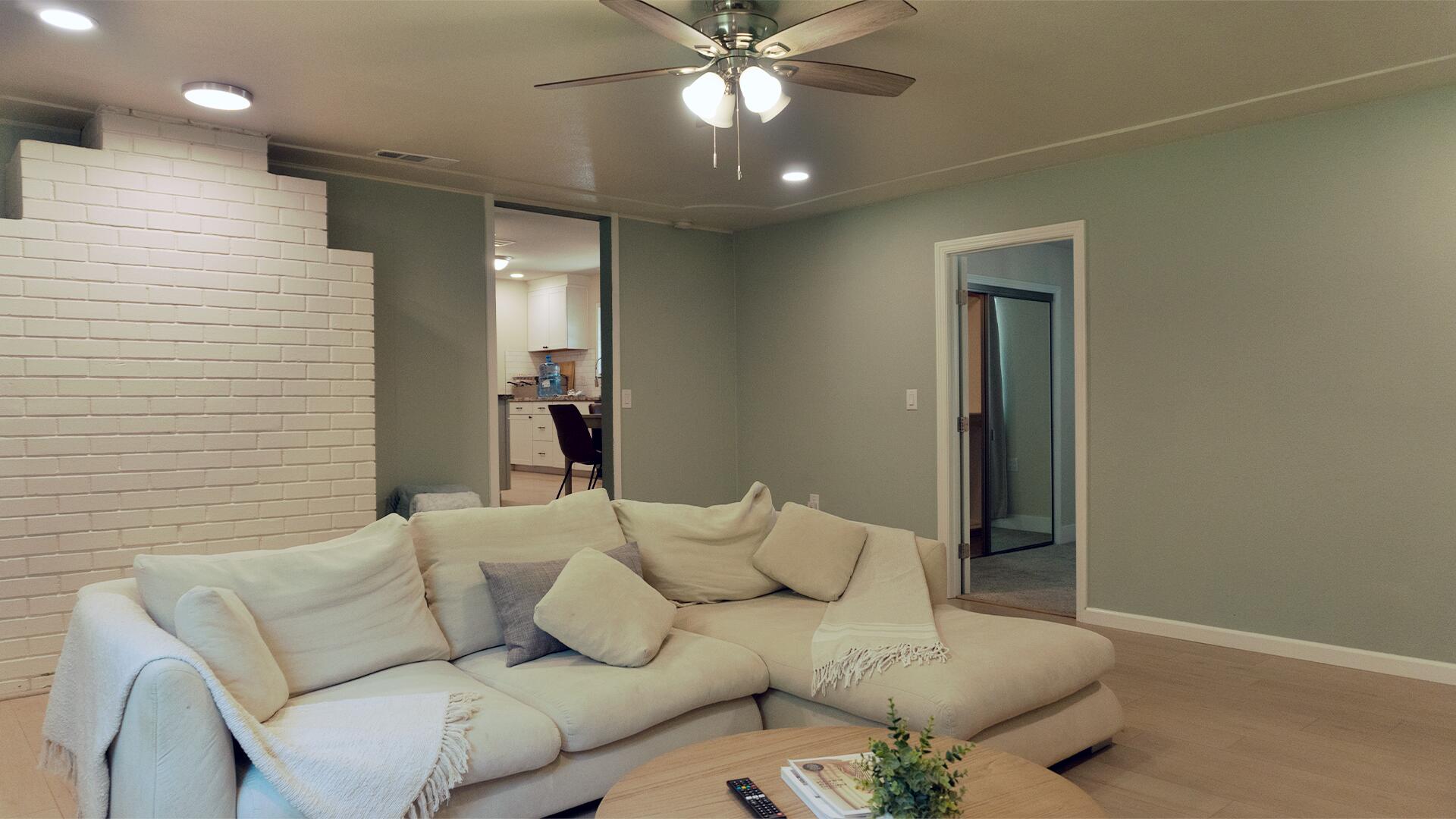 5080 Debbie Lane Redding, CA 96002 - Photo 19 of 30 Family Room-3