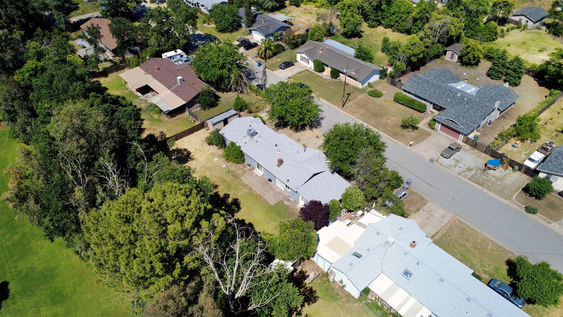 5080 Debbie Lane Redding, CA 96002 - Photo 28 of 30 Aerial View-2
