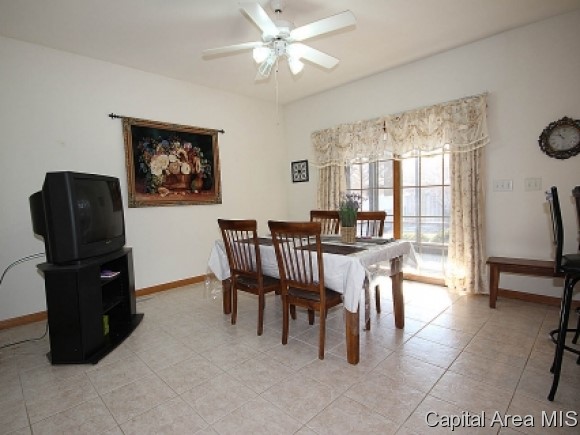 2028 West Laurel Street Springfield, IL 62704 - Photo 8 of 24 Gallery Image 8