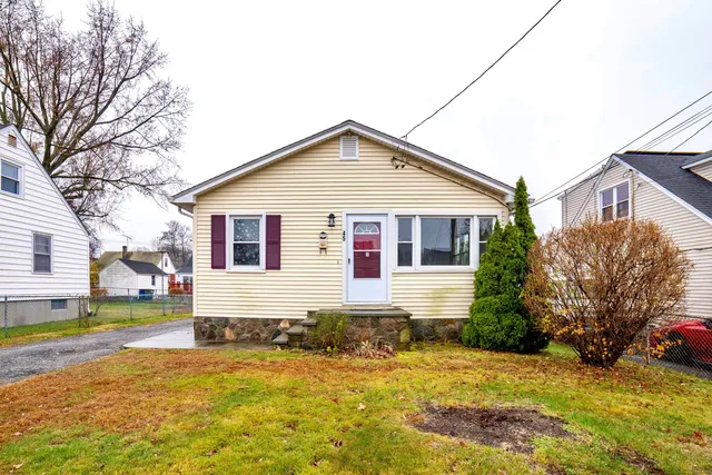 $2,950 | 45 Voight Avenue, Bridgeport, CT 06606