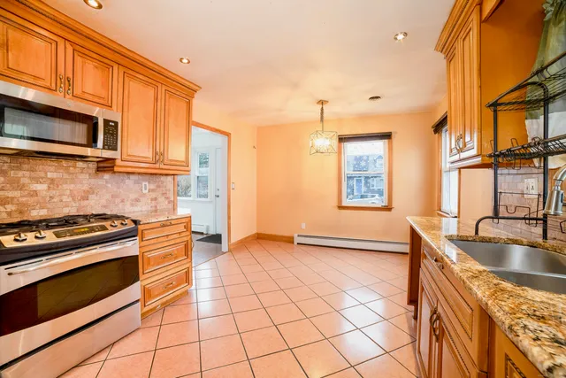 $2,950 | 45 Voight Avenue, Bridgeport, CT 06606