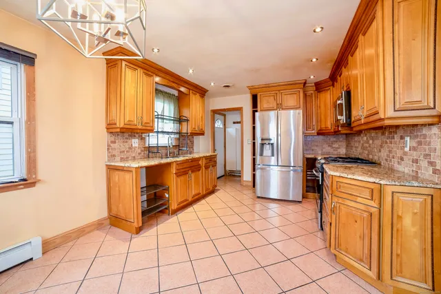 $2,950 | 45 Voight Avenue, Bridgeport, CT 06606