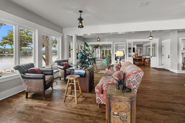 $4,499,700 | W5357 Lauderdale Drive, La Grange, WI 53121