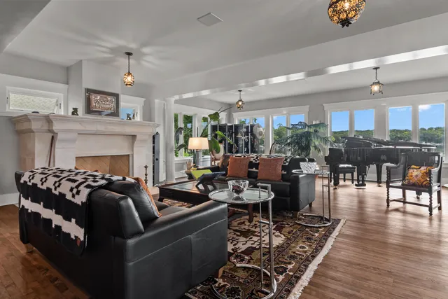 $4,499,700 | W5357 Lauderdale Drive, La Grange, WI 53121