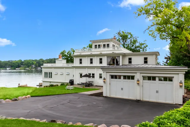 $4,499,700 | W5357 Lauderdale Drive, La Grange, WI 53121