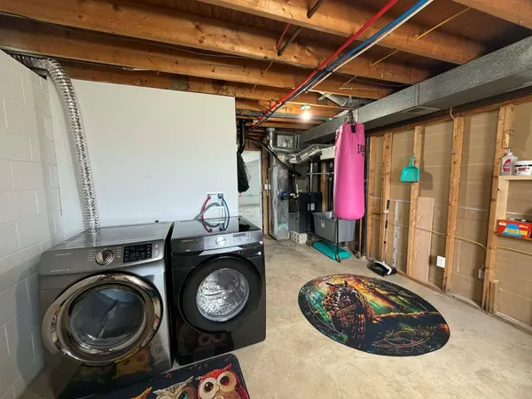 $305,000 | 716 East Stewart Drive, Rensselaer, IN 47978