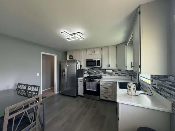 $305,000 | 716 East Stewart Drive, Rensselaer, IN 47978