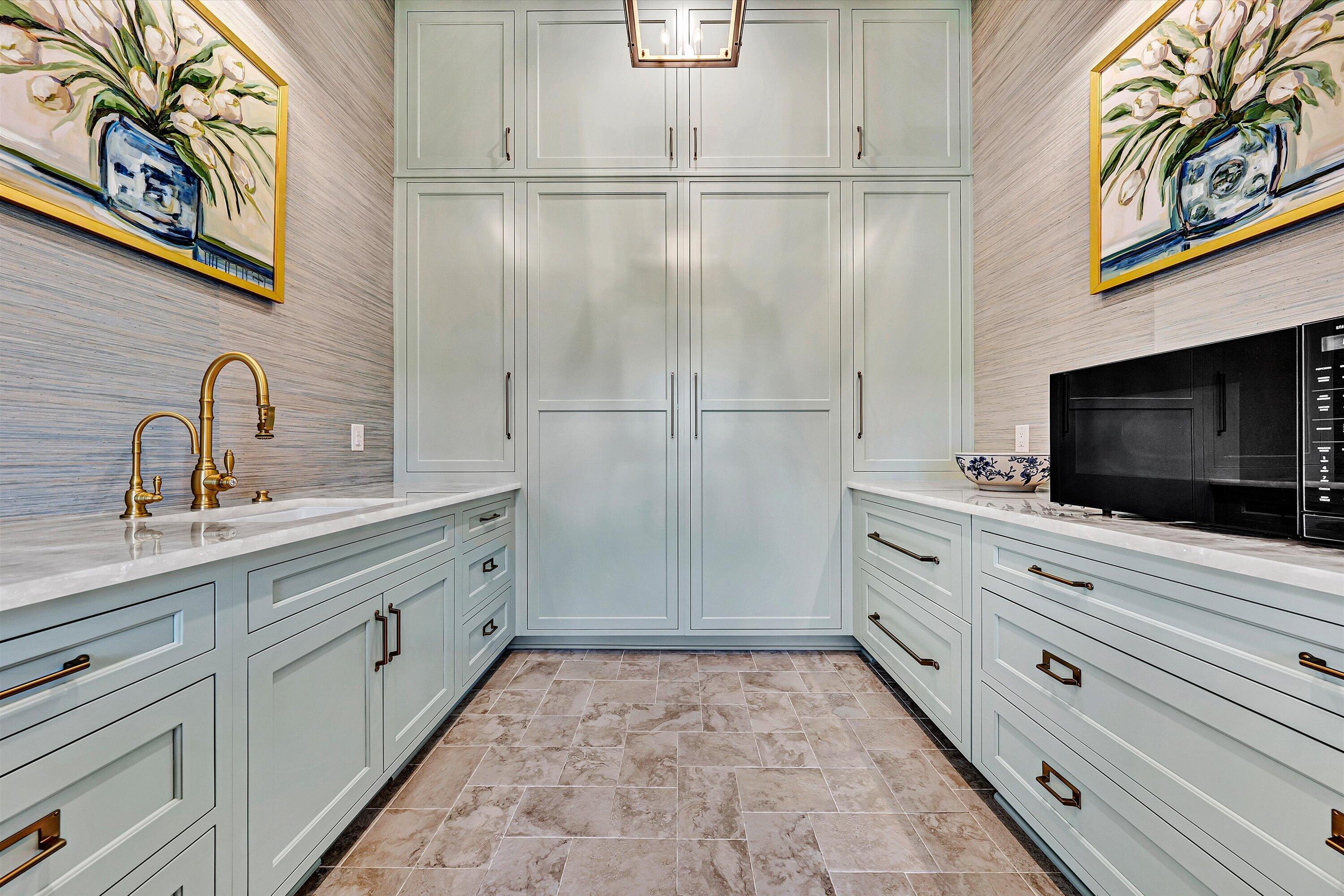 6189 Scruggs Road Moneta, VA 24121 - Photo 25 of 144 Butler's Pantry