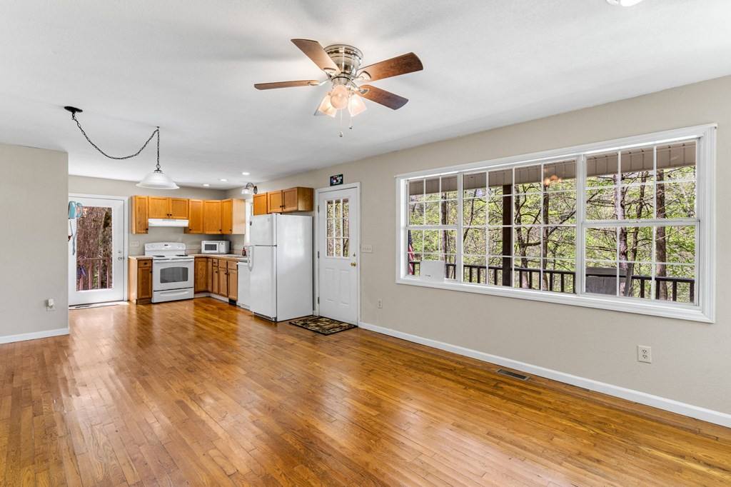 377 Ed Graves Road Murphy, NC 28906 - Photo 23 of 37