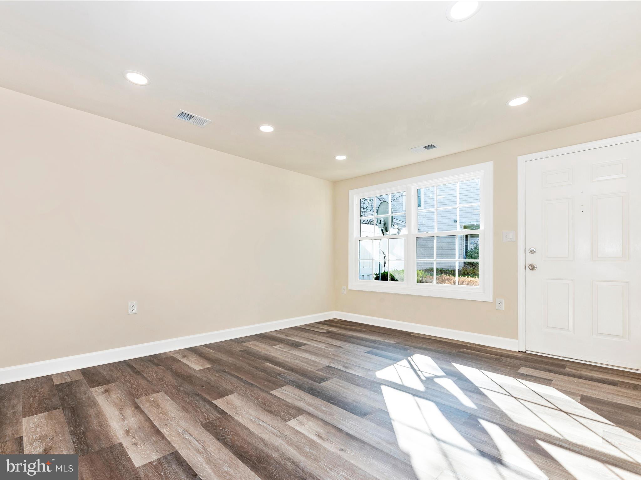 1217 Danielle Drive, Unit 1217C Frederick, MD 21703 - Photo 10 of 47 P8A_9487