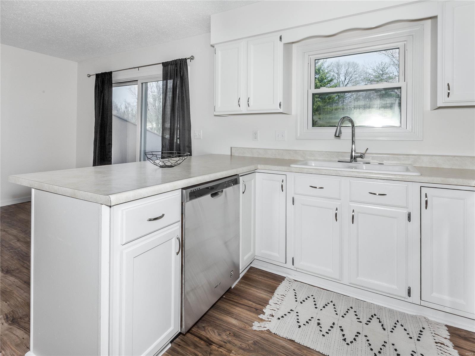 300 Pine Lake Road, Unit 2 Collinsville, IL 62234 - Photo 12 of 43 Gallery Image 12