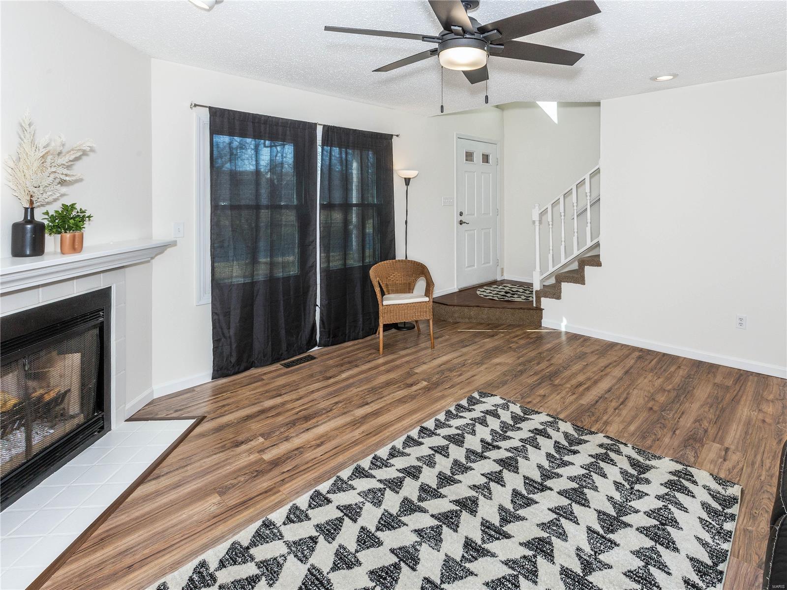 300 Pine Lake Road, Unit 2 Collinsville, IL 62234 - Photo 5 of 43 Gallery Image 5