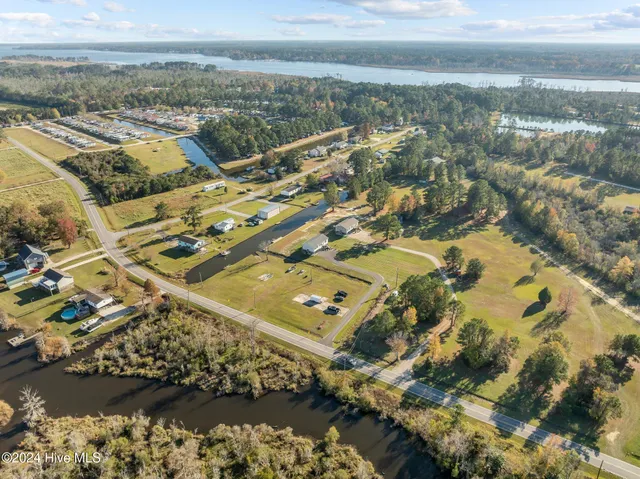 $349,000 | 1134 Whichards Beach Road, Chocowinity, NC 27817