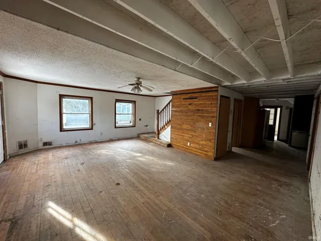 $1,000 | 218 North Main Street, Topeka, IN 46571