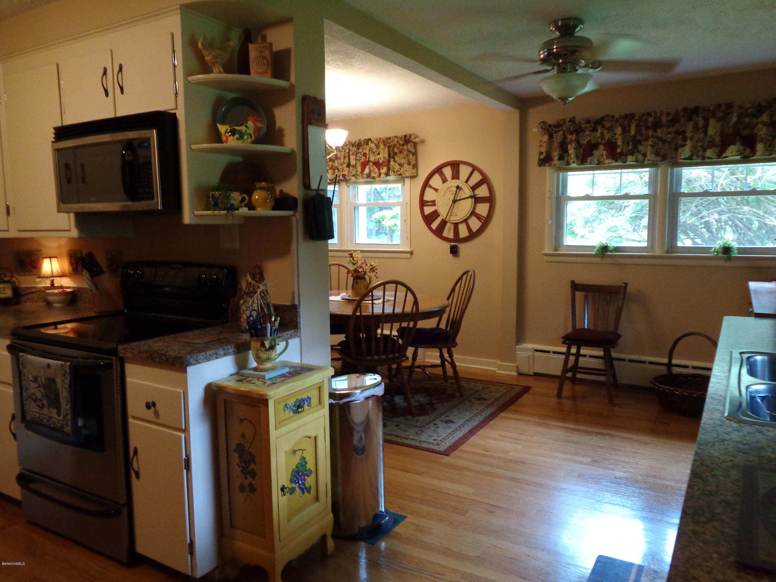 27 Partridge Road Pittsfield, MA 01201 - Photo 10 of 33 Kitchen