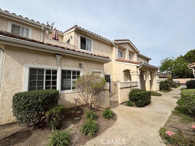 2160 Blackberry Circle Oxnard, CA 93036 - Photo 2 of 12