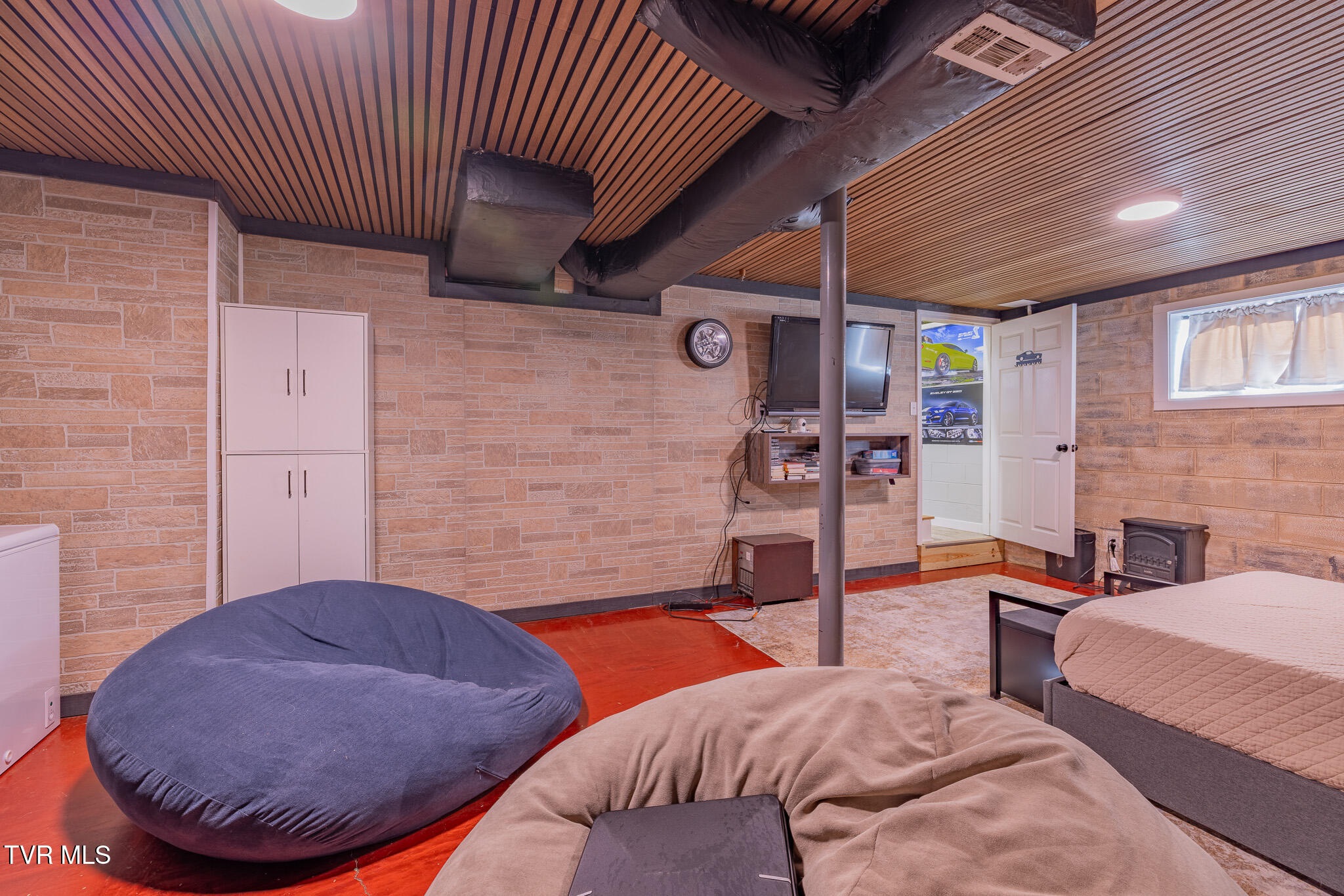 649 Gap Creek Road Elizabethton, TN 37643 - Photo 26 of 46 1R9A2916-HDR