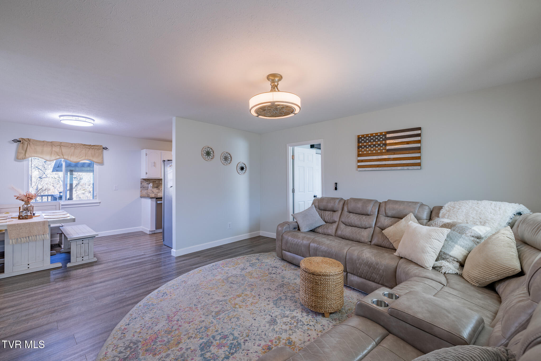 649 Gap Creek Road Elizabethton, TN 37643 - Photo 3 of 46 1R9A2925-HDR