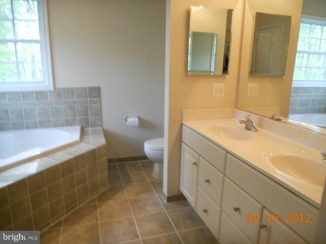 10818 Harley Road Lorton, VA 22079 - Photo 11 of 15 Bath (Master)