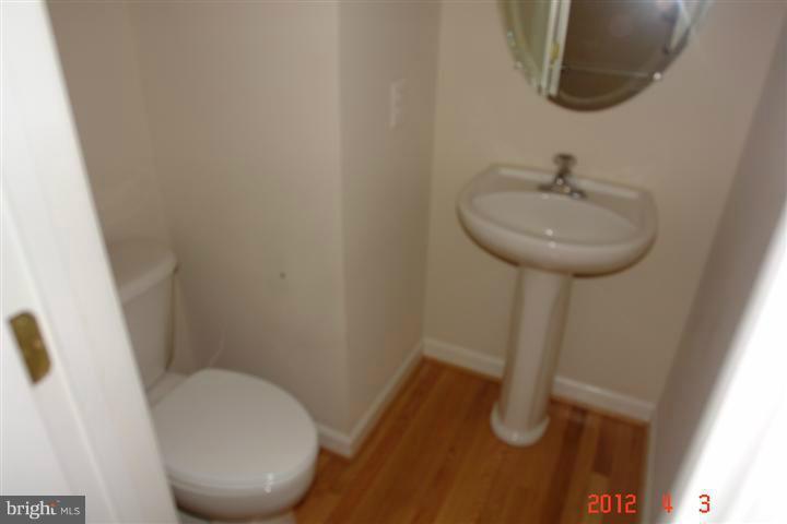 10818 Harley Road Lorton, VA 22079 - Photo 12 of 15 Bath