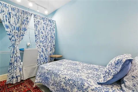 $359,000 | 800 Burgundy, Unit 223, Metairie, LA 70005