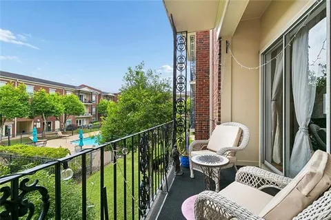 $359,000 | 800 Burgundy, Unit 223, Metairie, LA 70005