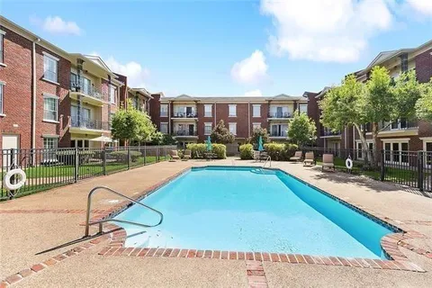 $359,000 | 800 Burgundy, Unit 223, Metairie, LA 70005