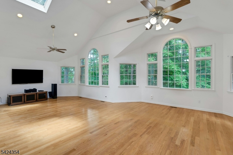 24 Stockade Road Warren, NJ 07059 - Photo 6 of 46
