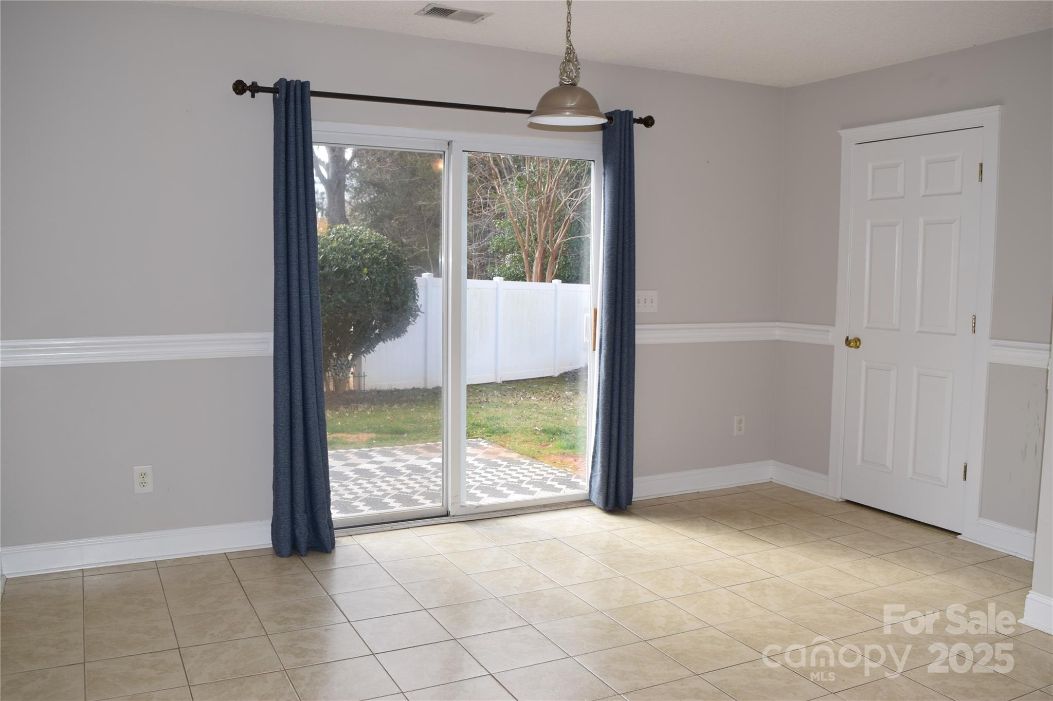 13840 Hastings Farm Road Huntersville, NC 28078 - Photo 14 of 32 a view of an empty room and window