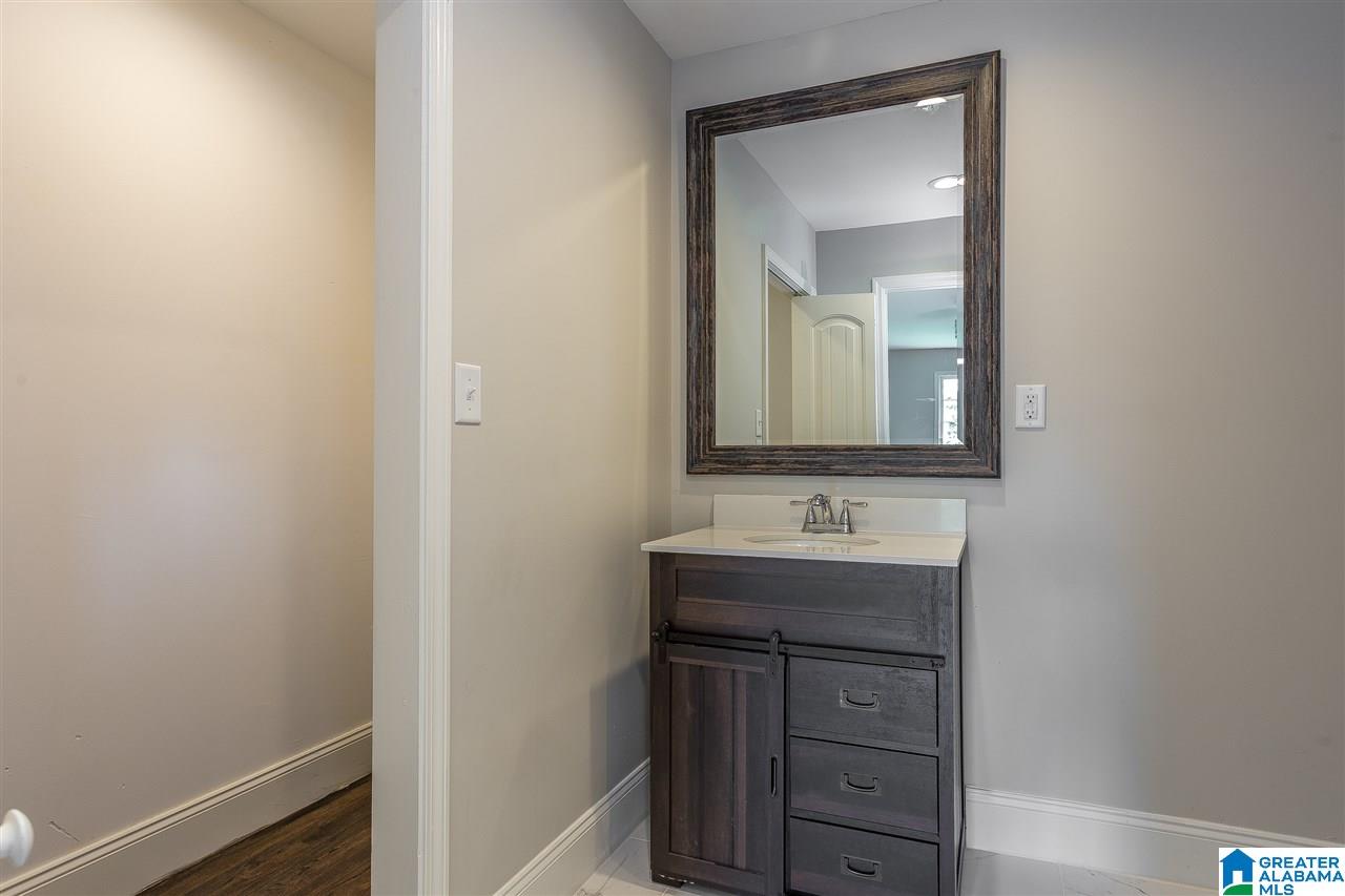 564 Rutherford Circle Birmingham, AL 35206 - Photo 14 of 25 Gallery Image 14