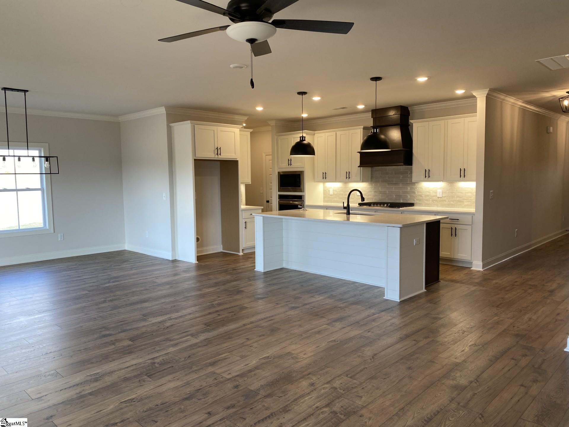 85 Boggs Road Pelzer, SC 29669 - Photo 4 of 23