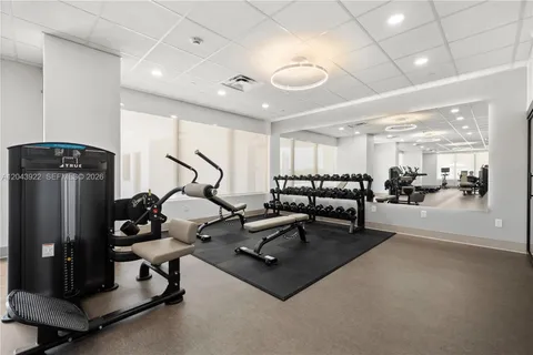 $1,799,000 | 5500 Collins Avenue, Unit 1902, Miami Beach, FL 33140