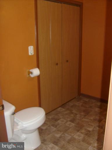 190 Schoolhouse Road Aspers, PA 17304 - Photo 23 of 30 Bath