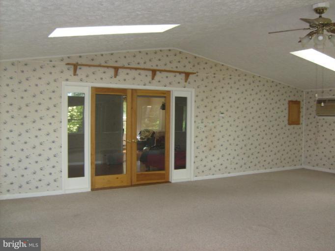 190 Schoolhouse Road Aspers, PA 17304 - Photo 28 of 30 Interior (General)