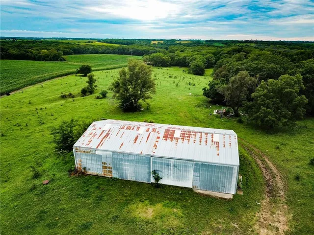 $688,000 | Northwest Grant Road, Maysville, MO 64469