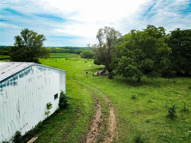 $688,000 | Northwest Grant Road, Maysville, MO 64469