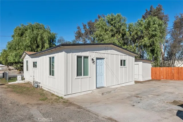 $499,900 | 347 North Garfield Avenue, Corona, CA 92882