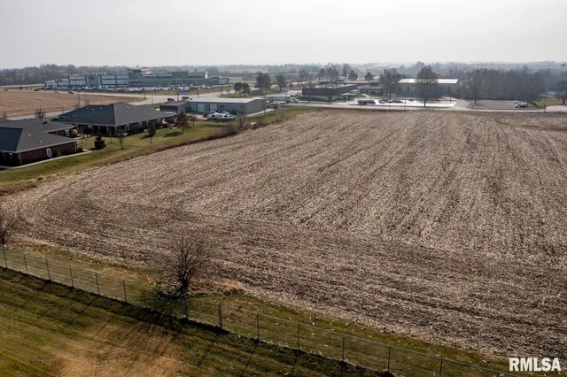 $525,000 | 4701 Maine Street, Quincy, IL 62305