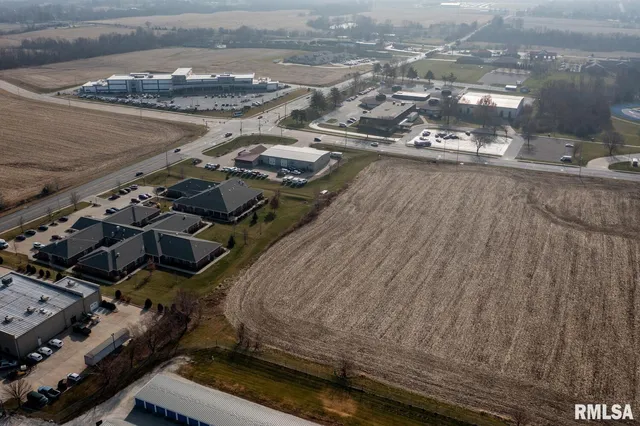 $525,000 | 4701 Maine Street, Quincy, IL 62305