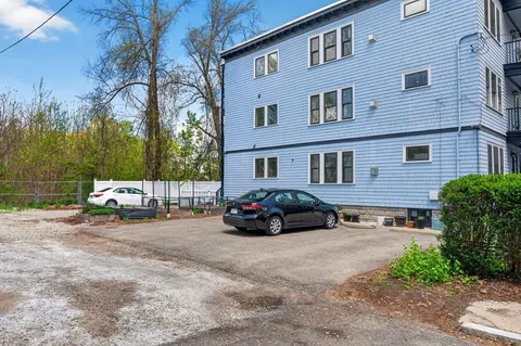 $799,000 | 319 Forest Hills Street, Unit 2, Boston, MA 02130