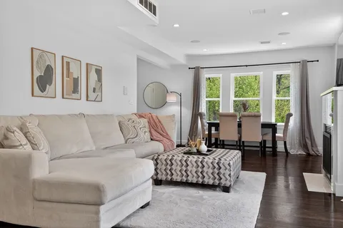$799,000 | 319 Forest Hills Street, Unit 2, Boston, MA 02130