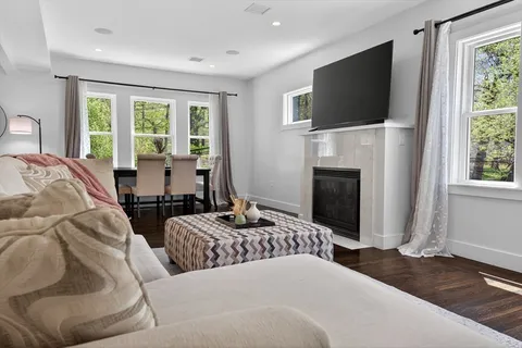 $799,000 | 319 Forest Hills Street, Unit 2, Boston, MA 02130